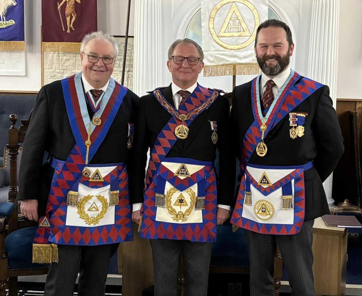 WBro/EComp Dr Stewart Lenton (@slentfreemason) on Twitter photo Thank you Fletcher Chapter 1031 <a href="/Fletcher_1031/">Fletcher Lodge 1031</a> <a href="/WarksFreemasons/">Warwickshire Freemasons</a> <a href="/KMCentre/">Knowle Masons</a> for a warm festive Installation night welcome 🥳🎄 Everyone was in great spirits! Excellent food & a very kind collective donation towards our MEGS <a href="/philhall43/">Phil Hall</a> chosen Tercentenary charity <a href="/fisherhouseuk/">Fisher House UK</a> Thank you Fletcher Chapter 1031 <a href="/Fletcher_1031/">Fletcher Lodge 1031</a> <a href="/WarksFreemasons/">Warwickshire Freemasons</a> <a href="/KMCentre/">Knowle Masons</a> for a warm festive Installation night welcome 🥳🎄 Everyone was in great spirits! Excellent food & a very kind collective donation towards our MEGS <a href="/philhall43/">Phil Hall</a> chosen Tercentenary charity <a href="/fisherhouseuk/">Fisher House UK</a>