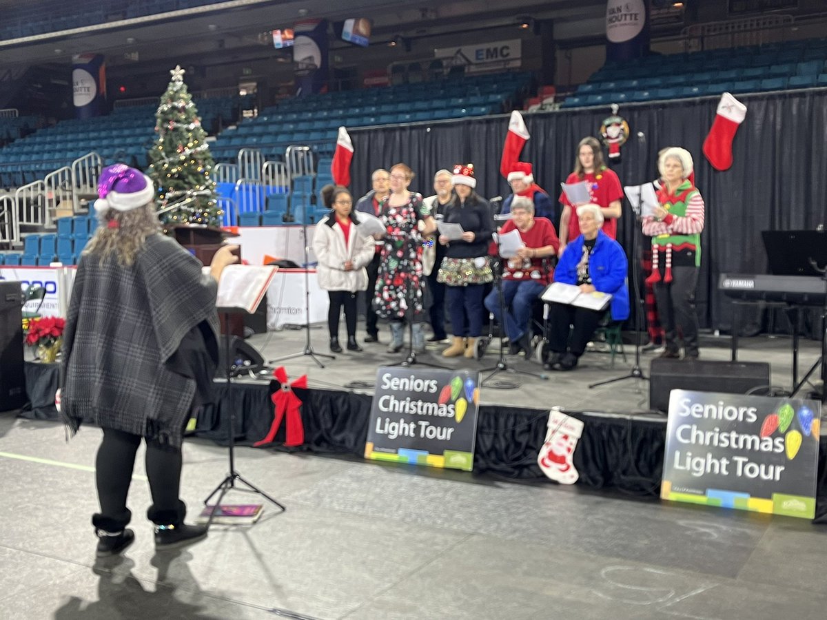 Six hundred seniors came out for <a href="/cityofkamloops/">City of Kamloops</a> senior light tour reception. Thank you to the staff &amp; volunteers who helped make it happen. 🙏 #Kamloops Pride Choir, Kamloops Rube Band, Kamloops Ambassadors &amp; Black Maria Cadets. And of course Santa!