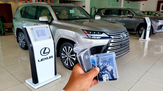 بسم الله!:  نبداااا للمتابعين 🔥
بدووون شرووووط 
1📩
2📩
3📩
4📩
5📩
6📩
7📩
8📩
9📩
10📩
11📩
12📩
في ظرف بينهم فيه هديه لكزس وظرف فيه 100,000 ريال يارب من نصيب محتاجها
الشروط: تابعنا لايك رتويت للتغريدة
#كاس_العالم_2034
#الماجد_للعود
#جمعة_مباركة
#جمعة_النصر
#ساعه_استجابه