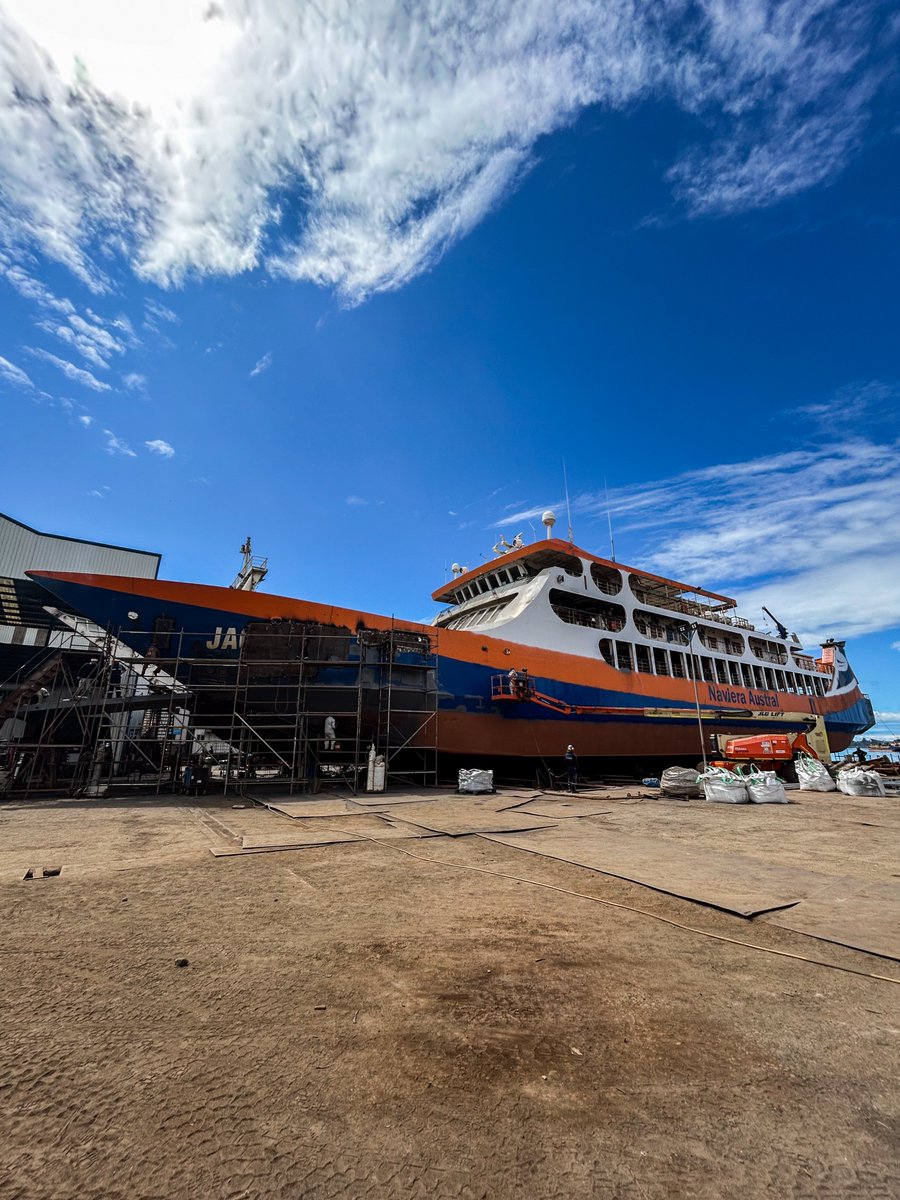 Naviera Austral tweet media