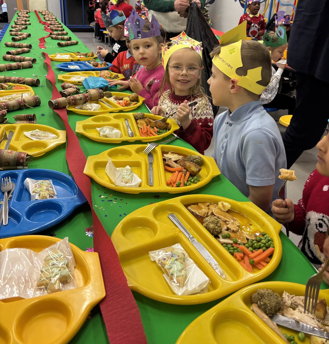 Year 1 are feeling very festive after a lovely Christmas dinner this afternoon 🎄✨ <a href="/StPetersAshton/">St Peter’s CE Ashton</a>