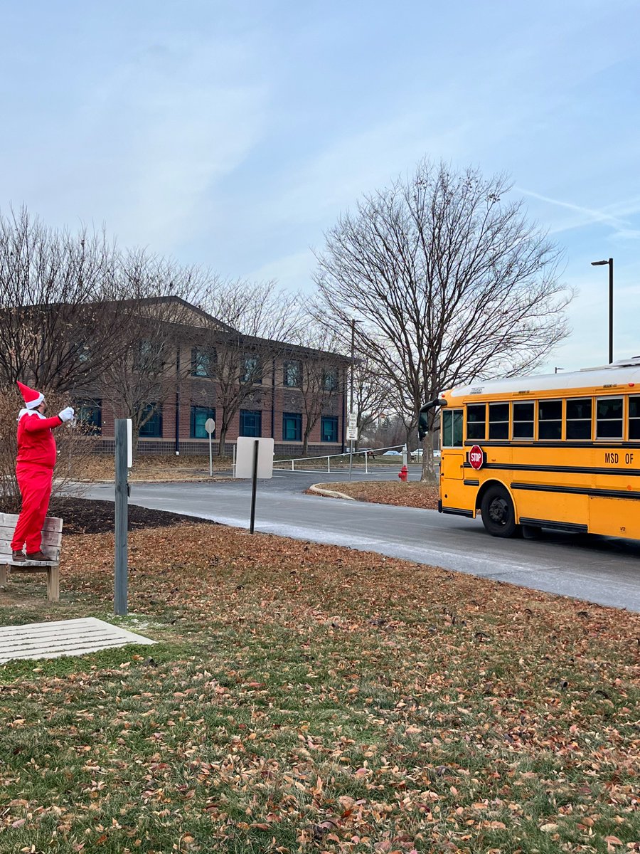 Blue Academy tweet media