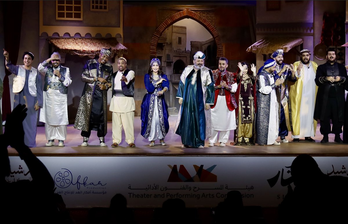 afkaralgad's tweet photo. تأهّلت مسرحيتنا (رشيد واللي سواه في بلاد الواه واه) للمشاركة بالمسار الاجتماعي في #مهرجان_الرياض_للمسرح   في دورته الثانية.

كونوا بالقُرب🎭 https://t.co/d7hjRpbvou