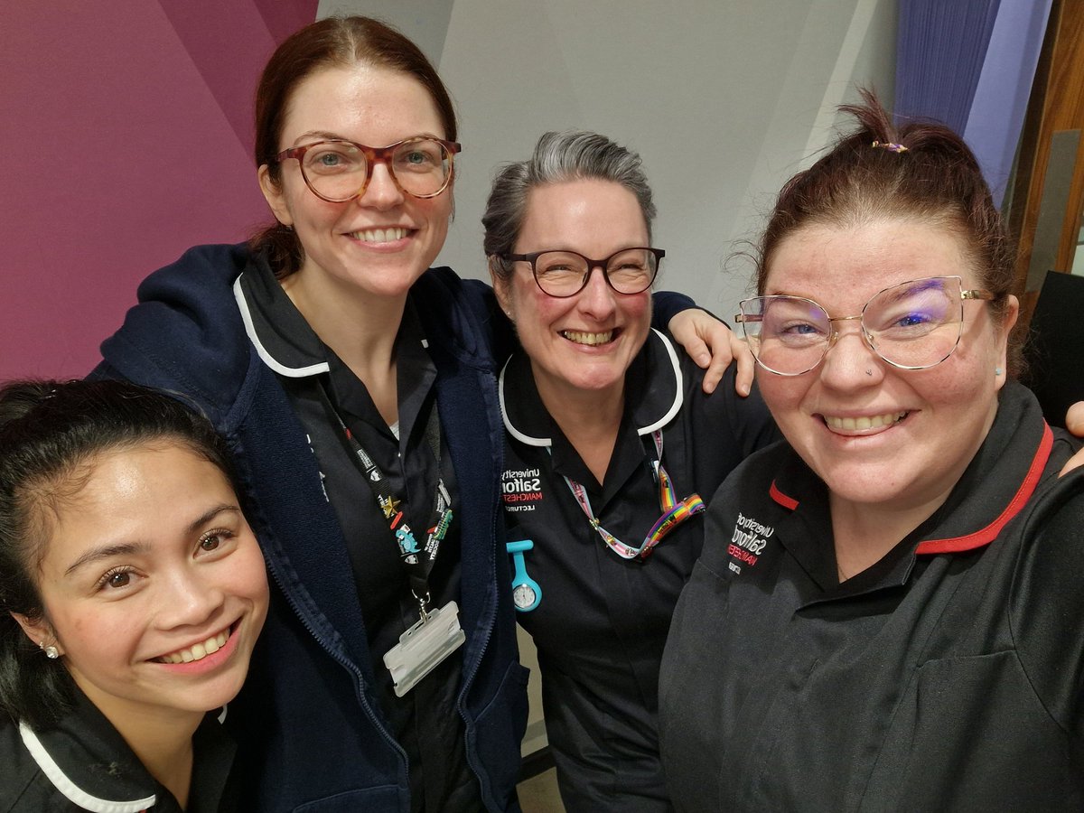 UniOSalfordTNA's tweet image. A mammoth week of #Module1 #Assessments for our #Sept24 completed! 
Lovely to see both our #Apprenticeship &amp;amp; #directentry routes showcasing what they have being learning &amp;amp; #nursingassociatemagic &amp;amp; Team work from our staff! 
A well deserved weekend off ahead 💛