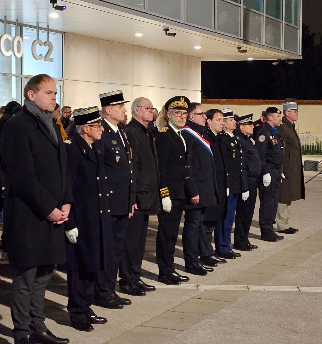 Prefet51's tweet image. #Sapeurspompiers

👩‍🚒👨‍🚒Le préfet Henri Prévost, a présidé la célébration de la #Saintebarbe, en présence des élus du territoire, des autorités civiles et militaires, du président et du directeur du @SDIS51. 

L’État salue ces femmes et hommes engagés - professionnels comme