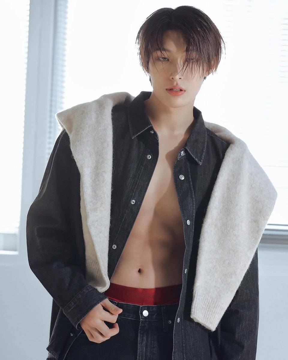 1024updates's tweet image. [📷] Mingi for Calvin Klein

#ATEEZ #에이티즈 #MINGI