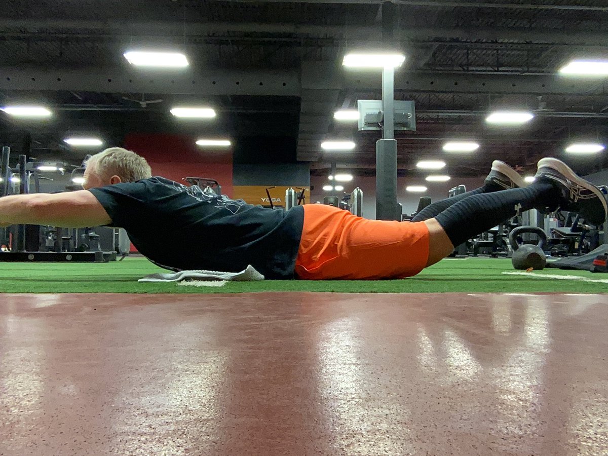 rex88ter's tweet image. Morning workout done. Leg day and getting #decemberchallenge in early @321gaux