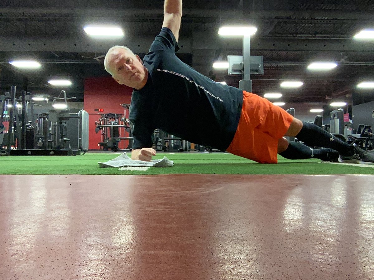 rex88ter's tweet image. Morning workout done. Leg day and getting #decemberchallenge in early @321gaux