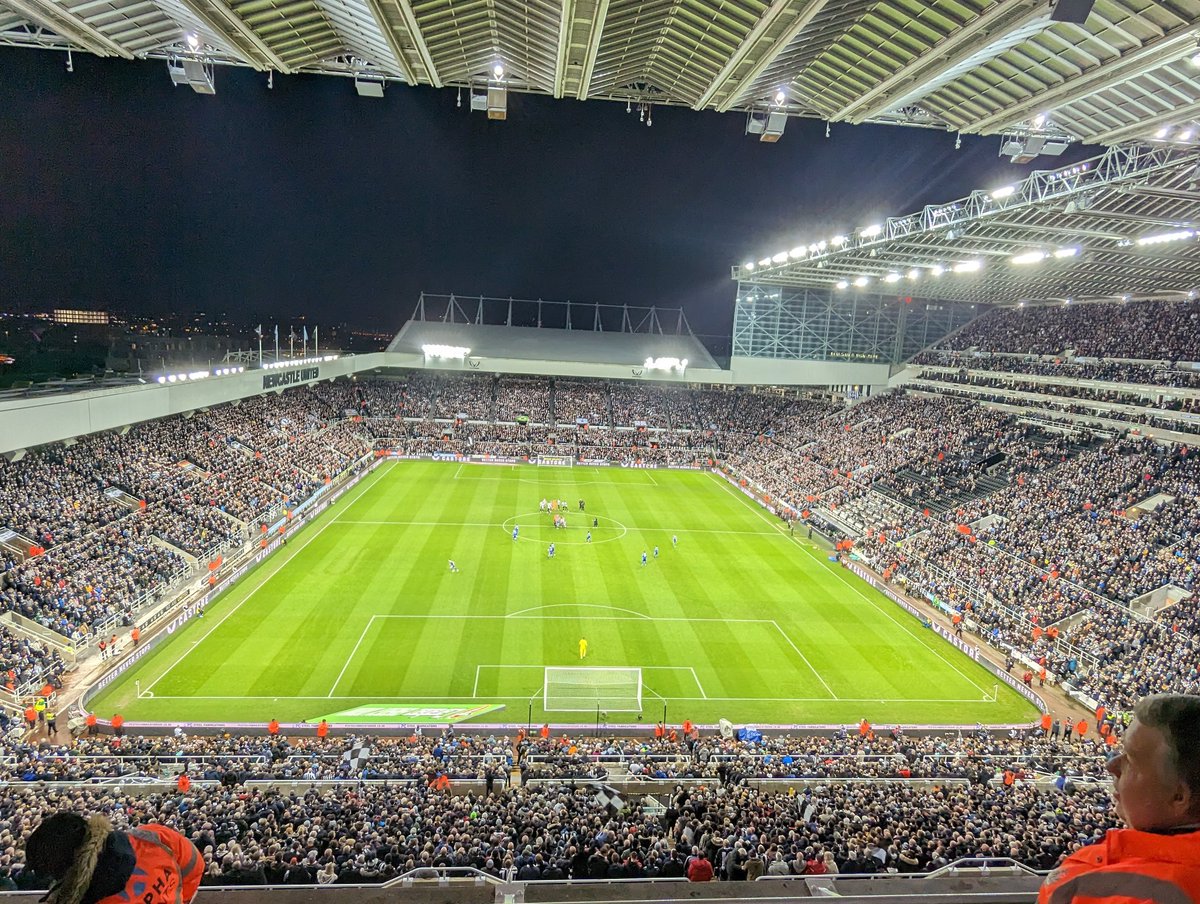 Just over 3,000 #LCFC fans making the trip north for tomorrow's game at <a href="/NUFC/">Newcastle United</a> 😍👏🏻

Majority of the bars are mixed with no specific "away pubs". Looks like the ☀️ might even make an appearance as well! 

Safe trip up and we'll see you there tomorrow 🦊👋🏻

#LCFC #NUFC