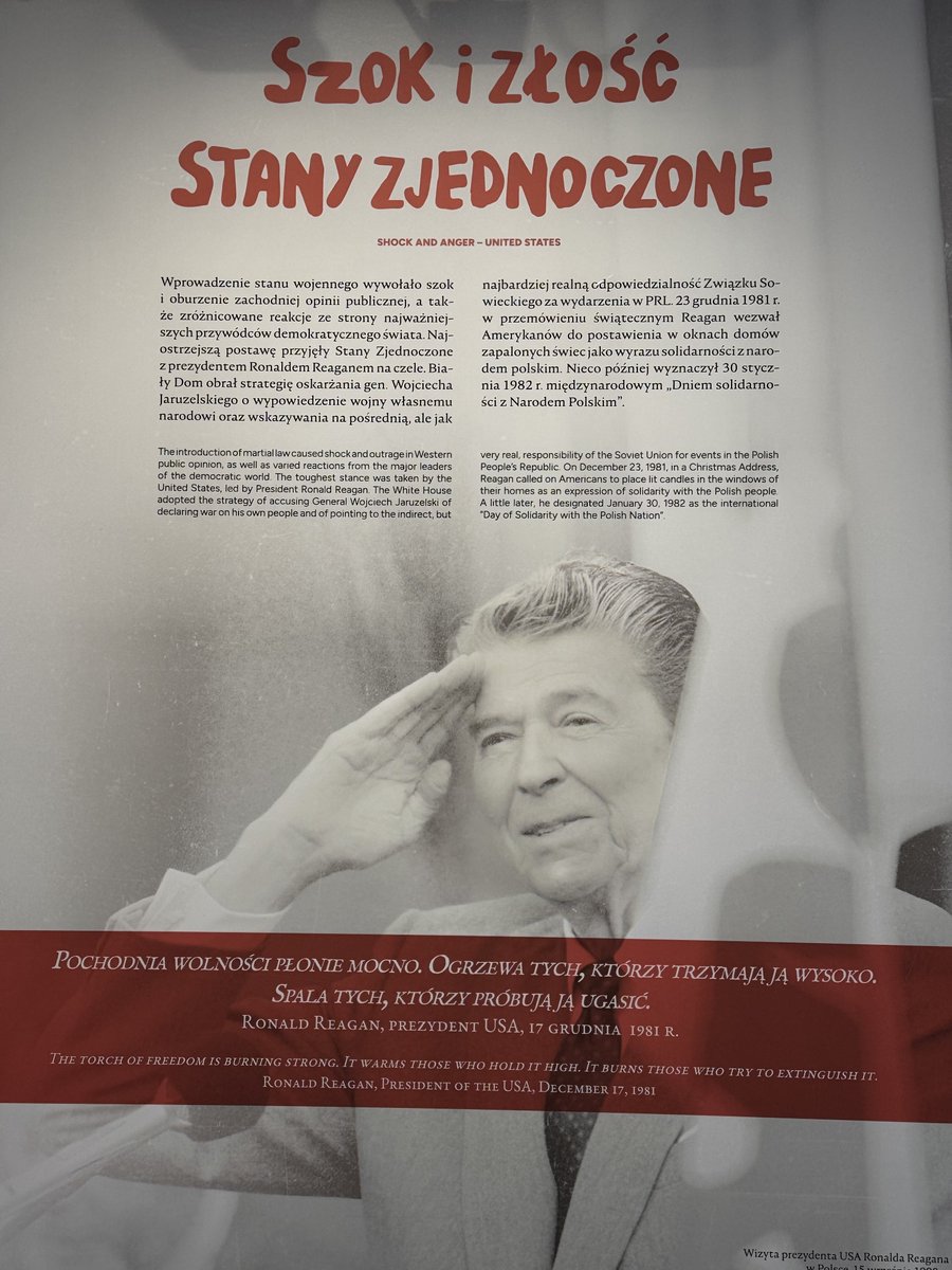 FilipMSzymanski's tweet photo. 🇵🇱 | On this day, we commemorate the 43rd anniversary of the imposition of martial law in 🇵🇱 Light up #LightOfFreedom🕯️as a sign of remembrance of the victims. https://t.co/aAwk9DgHdr