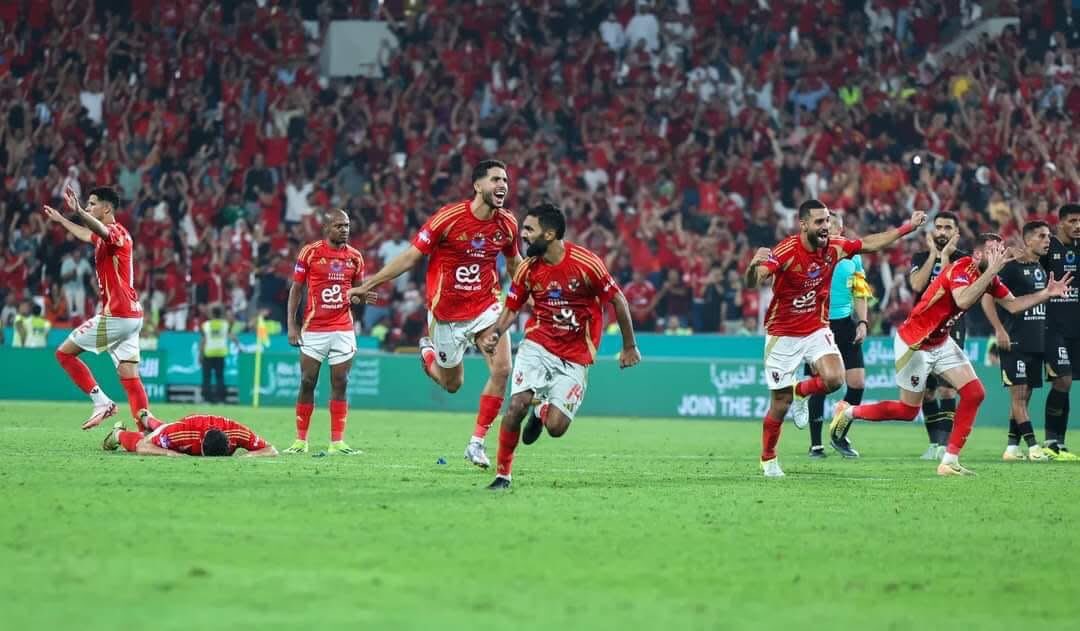 hannahkhaled16's tweet photo. أكسب وفرحنا يا أهلي، أكسب ونسينا كل همومنا. https://t.co/5ErGbQUXw9