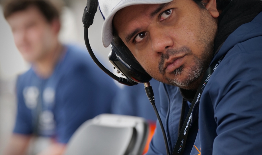 UVA Engineering (@uvaengineers) on Twitter photo Podcast: Associate Professor Madhur Behl reveals how artificial intelligence and engineering brilliance combine to control vehicles moving at nearly 200 mph, all without a human driver behind the wheel.
at.virginia.edu/2o1p77
<a href="/CS_UVA/">UVA Computer Science</a> <a href="/pauljperrone/">Paul Perrone</a> <a href="/UVALinkLab/">UVA Link Lab</a> Podcast: Associate Professor Madhur Behl reveals how artificial intelligence and engineering brilliance combine to control vehicles moving at nearly 200 mph, all without a human driver behind the wheel.
at.virginia.edu/2o1p77
<a href="/CS_UVA/">UVA Computer Science</a> <a href="/pauljperrone/">Paul Perrone</a> <a href="/UVALinkLab/">UVA Link Lab</a>