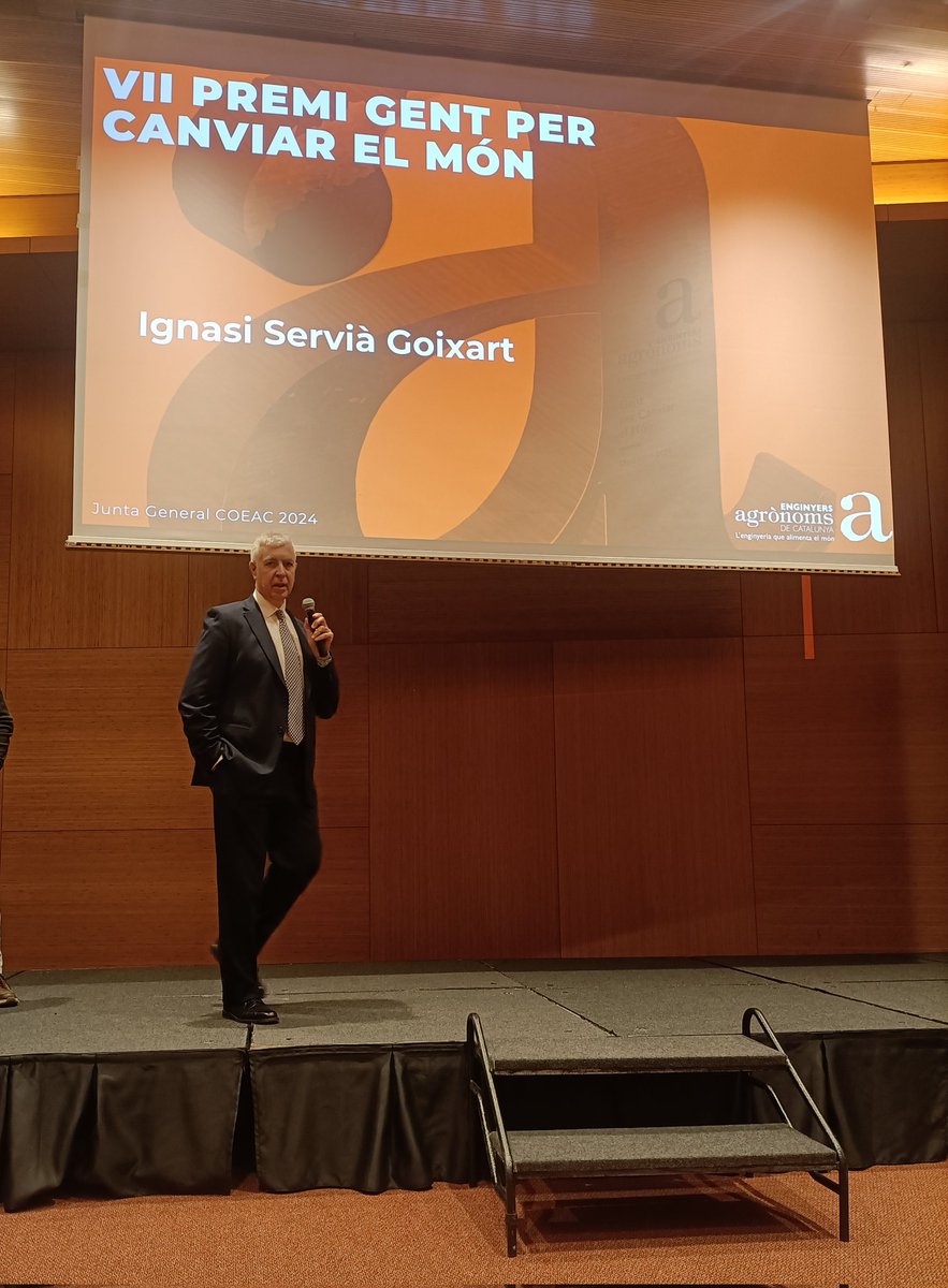 El Col·legi Oficial d'<a href="/Eng_Agronoms/">Enginyers Agrònoms de Catalunya</a> de Catalunya reconeix al company <a href="/iservia/">💧 Ignasi Servià 📲</a> amb el premi "Gent per canviar el món".