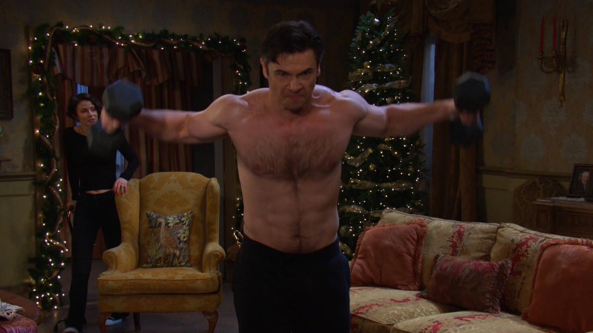 xandercaps's tweet photo. I’ve missed shirtless Xander so much 😢 https://t.co/DP6OZ3Tzn9