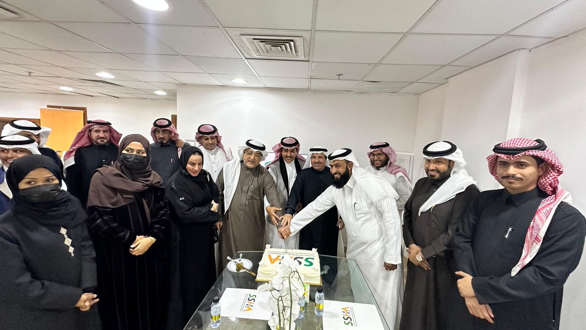Saudi_SHA's tweet photo. برعاية سعادة رئيس مجلس الإدارة الأستاذ عبدالعزيز آل دايل تم افتتاح المقر الرئيسي لــ #الجمعية_السعودية_للإدارة_الصحية بحي الملز بالرياض،  وبحضور أعضاء مجلس الإدارة والمؤسسين ورؤساء الفروع والأعضاء .
@Saudi_SHA https://t.co/oTz4PEo5aK