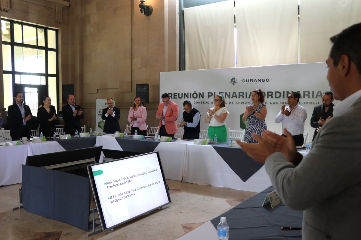 inevap_dgo's tweet image. 🟢En la 2da. Reunión Plenaria Ordinaria del Consejo Estatal de Armonización Contable del Estado de Durango #CEAC.📑
🔍Se analizó el informe de la evaluación y resultados al cumplimiento de la Armonización Contable, además se tomó protesta a los nuevos consejeros.