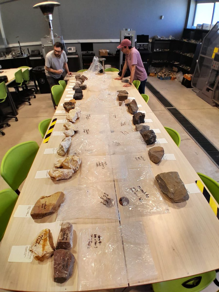 Rock Lab Strasbourg (@ldr_strasbourg) on Twitter photo Cataloging the rocks from Antuco and Chillán back at O’Higgins University in Rancagua 🌋🇨🇱 Lots of cool rocks for a few projects!
<a href="/jeromerovolcan/">Jorge Eduardo Romero Moyano</a> <a href="/fvergarapinto/">Francisca Vergara-Pinto</a> Cataloging the rocks from Antuco and Chillán back at O’Higgins University in Rancagua 🌋🇨🇱 Lots of cool rocks for a few projects!
<a href="/jeromerovolcan/">Jorge Eduardo Romero Moyano</a> <a href="/fvergarapinto/">Francisca Vergara-Pinto</a>