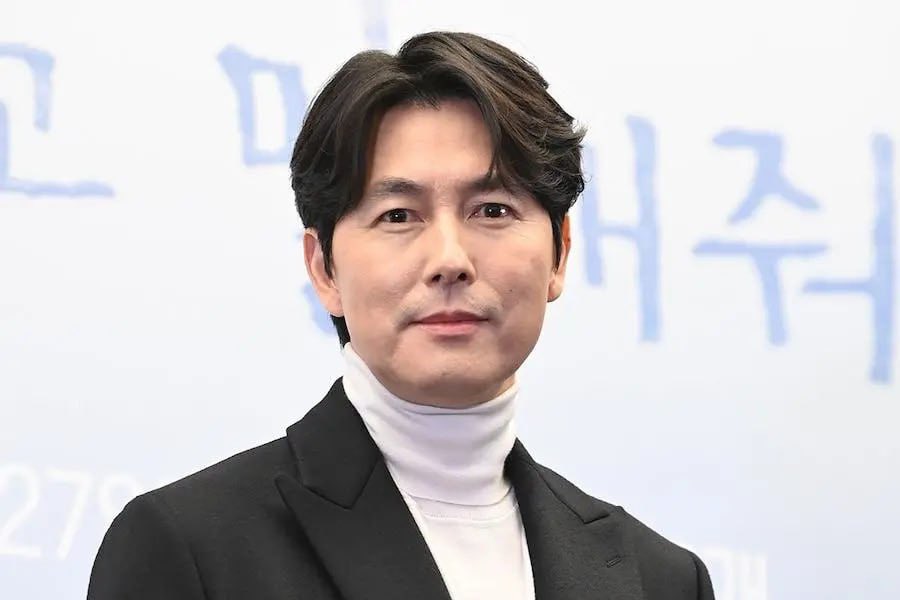 Kdramastars1's tweet photo. الممثل #JungWooSung ينفي شائعات مواعدة امرأتين في وقت واحد
حيث أفادت الصحفية #ChoiJungAh في برنامج #FreeDoctor الذي عُرض على قناة tvN: "توجد الكثير من المعلومات المغلوطة حول حبيبة الممثل على الإنترنت".
وأضافت: "المرأة التي ظهرت في الصورة المسربة للممثل ليست حبيبته … https://t.co/InQgLFftlV