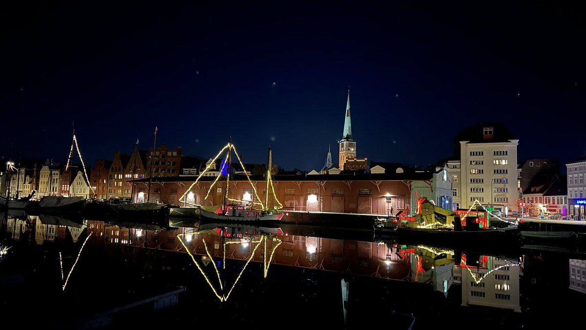 Manuel Malheiro Lopes (@manuelmlopes) on Twitter photo A great pleasure to join the Perceptorship & Expert Meeting in Advanced Prostate Cancer in the beautiful city of Lübeck masterly presented by <a href="/amerseburger/">Axel S. Merseburger</a> 🙏🤩
Nice group of friends A great pleasure to join the Perceptorship & Expert Meeting in Advanced Prostate Cancer in the beautiful city of Lübeck masterly presented by <a href="/amerseburger/">Axel S. Merseburger</a> 🙏🤩
Nice group of friends