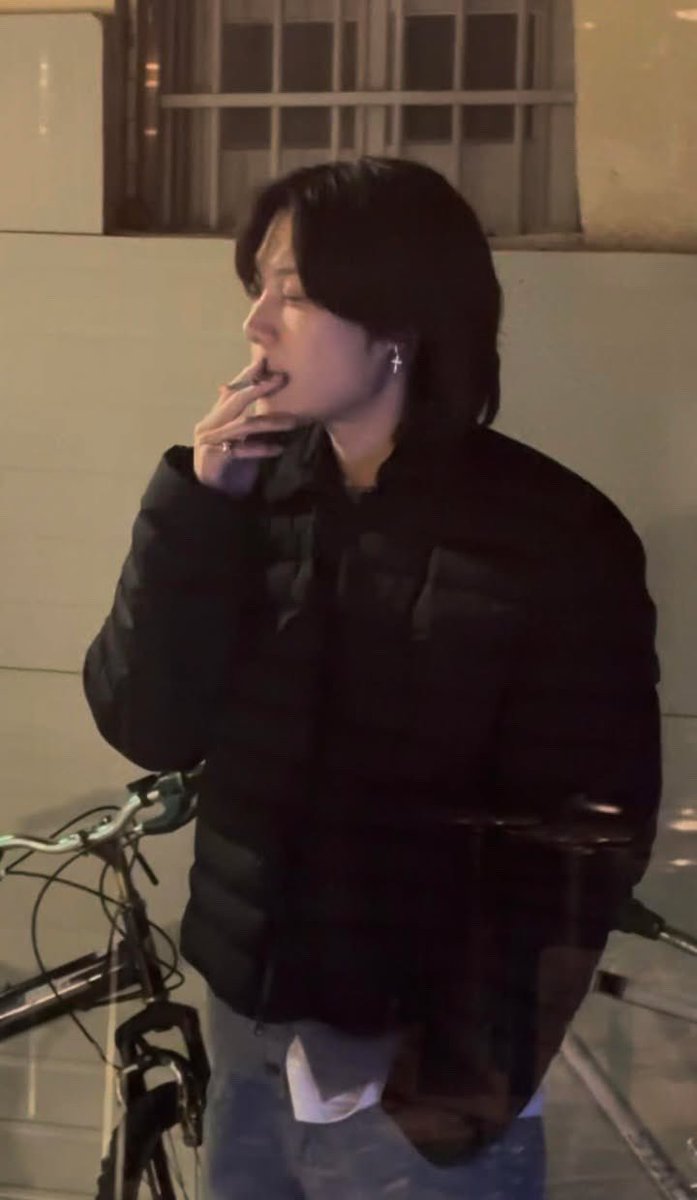 eldolphin_'s tweet photo. 이정아 보구시퍼요 https://t.co/V0mLD3psWN