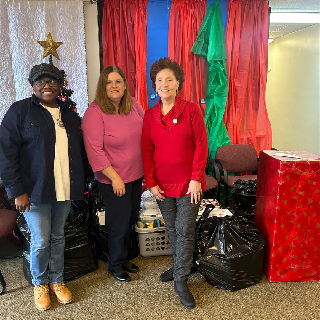 Each year, West-Aircomm continues a heartwarming tradition of spreading holiday cheer by adopting a family through Lifesteps. 🎁🎄 There’s nothing better than coming together to make a family’s Christmas extra special. Let the holiday magic begin!