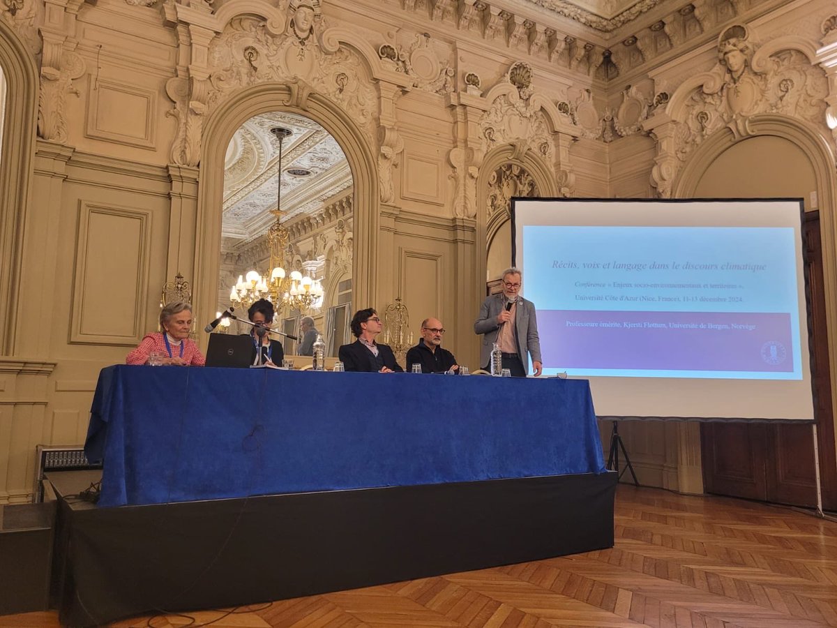 Kjersti Fløttum (@kflottum) on Twitter photo Conférence plénière donnée au colloque « Enjeux socio-environnementaux et territoire », invitée par L’Université Côte d’Azur, Nice. Plus panel sur les récits et le language du discours climatique. <a href="/AmbaFr_Norge/">La France en Norvège</a> <a href="/UiB_IF/">Institutt for fremmedspråk, UiB</a> Conférence plénière donnée au colloque « Enjeux socio-environnementaux et territoire », invitée par L’Université Côte d’Azur, Nice. Plus panel sur les récits et le language du discours climatique. <a href="/AmbaFr_Norge/">La France en Norvège</a> <a href="/UiB_IF/">Institutt for fremmedspråk, UiB</a>