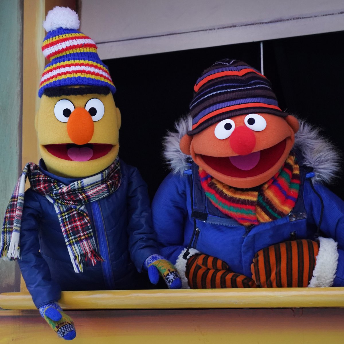 Brr!
It's cold in here.
I said there must be some besties in the atmosphere!