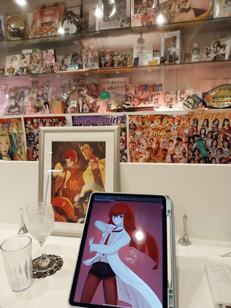 今日アキバで，
メイリッシュいきました
昔からシュタゲが大好きでした
助手も描きまし
#メイリッシュ
#シュタゲ