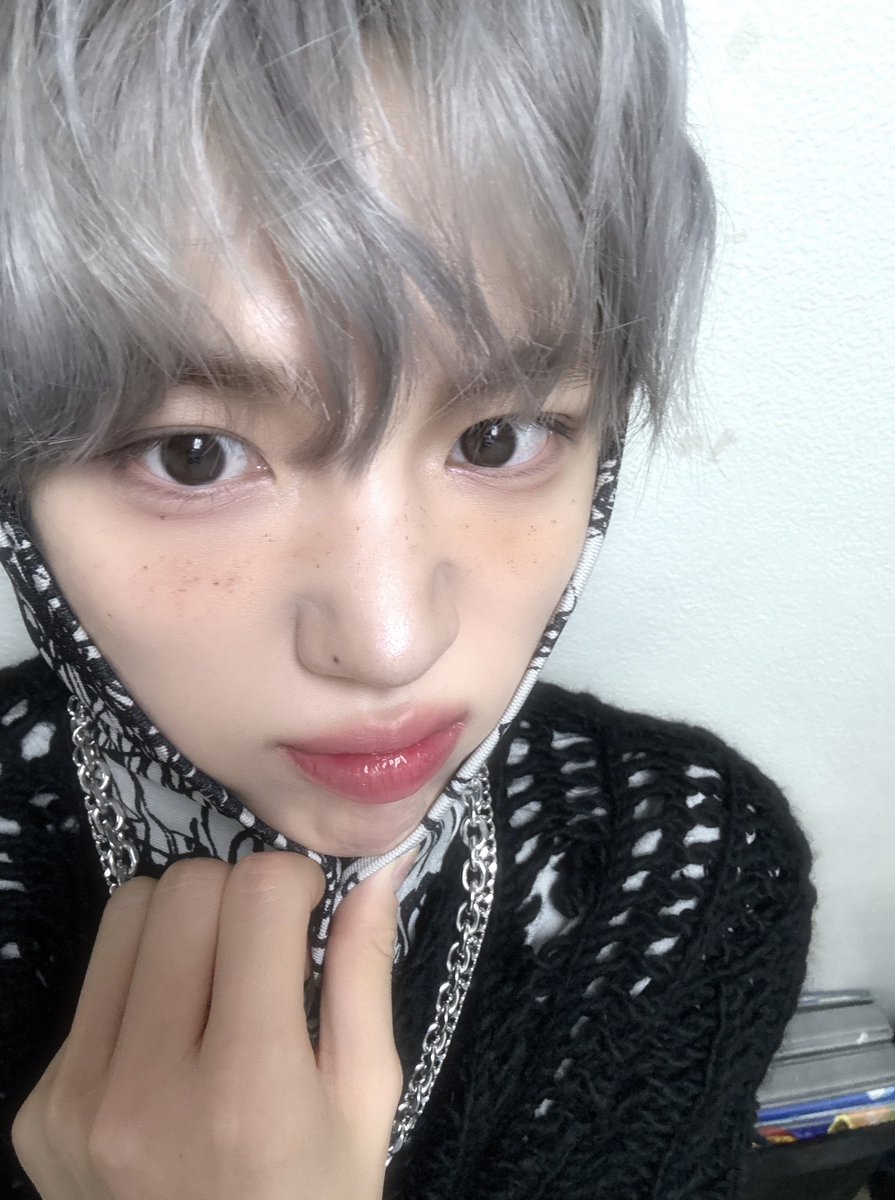 seongmin247's tweet photo. 🐰🫧💌 https://t.co/41OrSCC3eJ