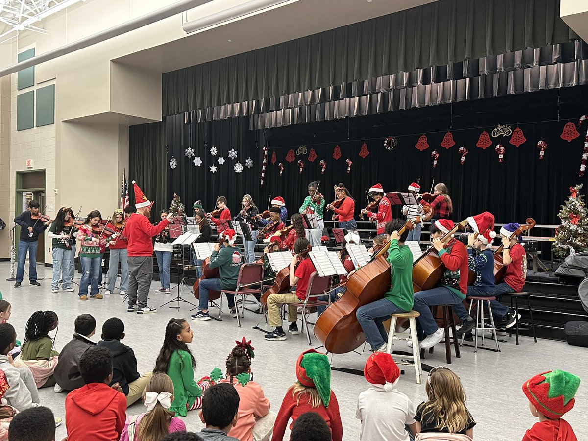 It was so great to listen to the AHS choir and the TMS orchestra, especially seeing former <a href="/HumbleISD_ESE/">Eagle Springs Elem</a> eagles soaring in middle and high school.