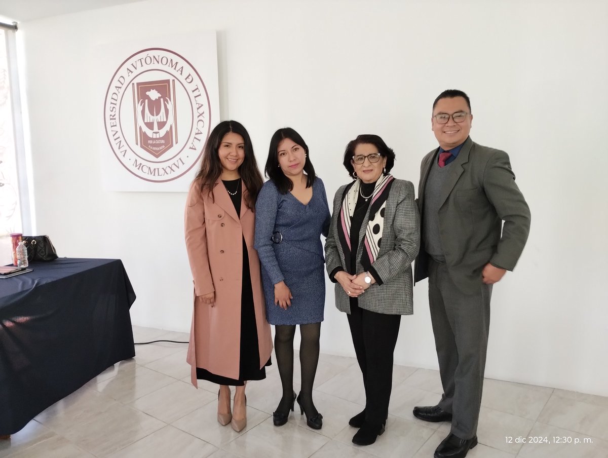 CIEUATx's tweet photo. 👥 El comité académico estuvo conformado por su tutora, la Dra. Ana Bertha Luna Miranda; el Dr. Germán Flores Martínez; y la Mtra. Sandra Lizeth Vázquez Vega (@Sandve3) https://t.co/yuErN3v8o0