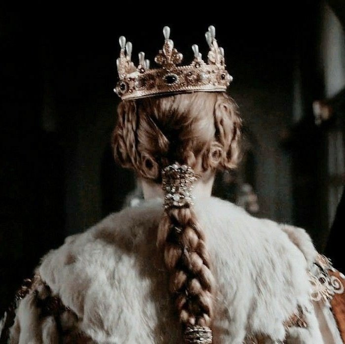 greatwarsenal's tweet image. you ain&apos;t the ruler of no country - #agathario au

Num momento de decadência da monarquia, Agatha está prestes a ser coroada quando uma surpresa vem à tona: ela só pode se tornar rainha se for casada. Rio odeia a realeza e principalmente os Harkness, mas precisa do dinheiro.
