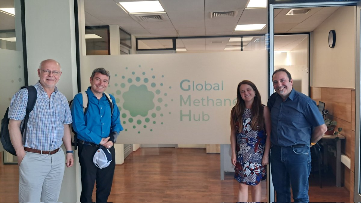 I visited <a href="/Gmethanehub/">Global Methane Hub</a>. Interesting and fruitful meeting with <a href="/CarolinaUrmene1/">Carolina Urmeneta</a> <a href="/marcelomena/">Marcelo Mena-Carrasco 🚲♻️ 🇨🇱</a> <a href="/gearoca/">German Aroca</a> about CH4 emissions from landfills.  A worlwide poorly visualized problem to tackle. <a href="/DeqbaUab/">UAB enginyeria química, biològica i ambiental</a> groups <a href="/GENOCOV/">GENOCOV</a> and <a href="/GICOM11/">GICOM</a> are deeply concerned and working on the topic