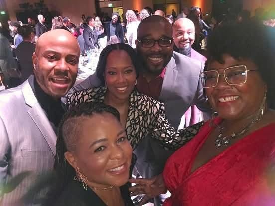 Anone251's tweet photo. I'm here! Just photo bombing @EmansReviews , @themoviebrutha, and #reginaking. That's all 🤣 https://t.co/PZ5Xyonew7