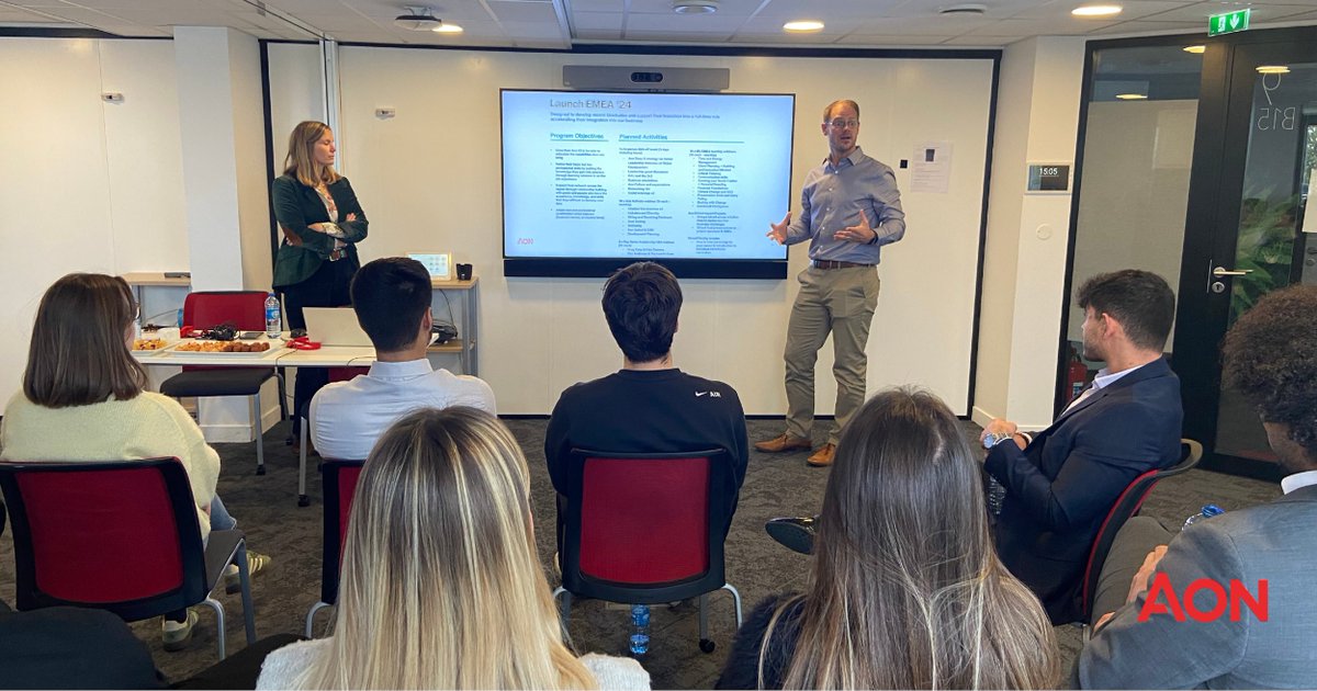 🎓 Campus Alternants 2024 | Une journée dédiée à l'avenir chez Aon !  En novembre, notre équipe RH a accueilli les alternants parisiens pour une rencontre enrichissante. 💡  Au programme : politique d'#alternance, #carrières post-contrats &amp; focus sur Early Careers. 🚀 

#Talents