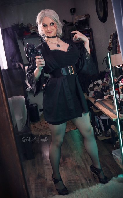 2 pic. In honor of The Witcher 4 going woke, here is my Dark Ciri Cosplay... https://t.co/8sKAAnIOuS