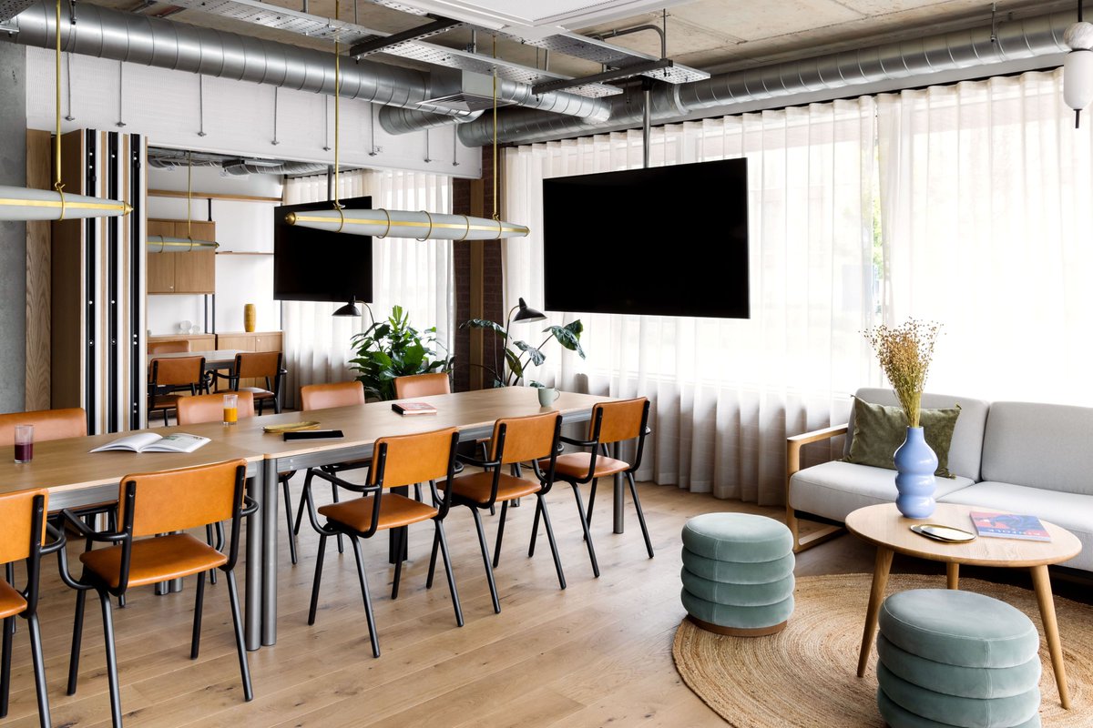 Meet Cambridge (@meetcambridge) on Twitter photo We caught up with <a href="/HyattCentric/">Hyatt Centric</a> #Cambridge to hear about their favourite event space Luminosity & Encryption. With floor-to-ceiling windows this flexible room seats 24 & its conference tech, makes it perfect for hybrid meetings meet-cambridge.com/listing/hyatt-… We caught up with <a href="/HyattCentric/">Hyatt Centric</a> #Cambridge to hear about their favourite event space Luminosity & Encryption. With floor-to-ceiling windows this flexible room seats 24 & its conference tech, makes it perfect for hybrid meetings meet-cambridge.com/listing/hyatt-…