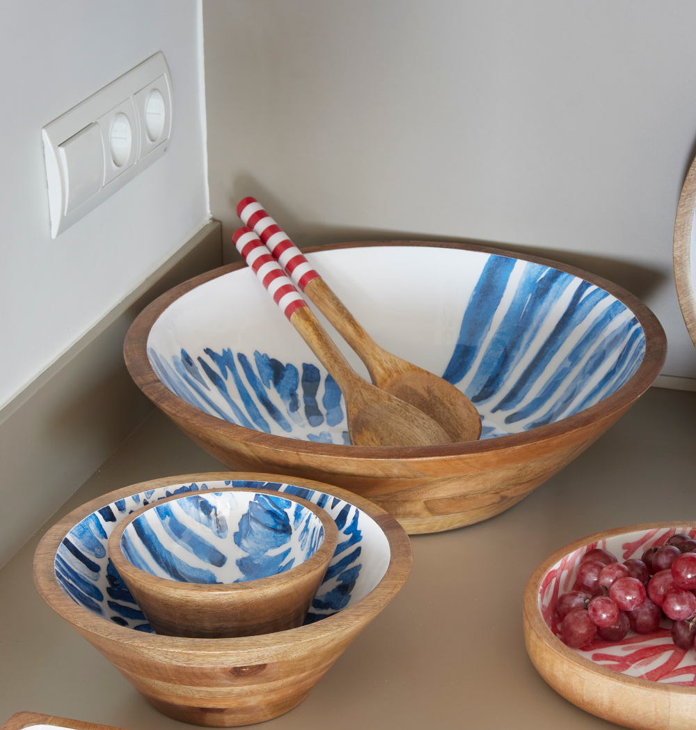 NAUTICADECORAR's tweet photo. These enamel bowls are the best sellers in 2024.

https://t.co/GSOHpM4PLX

#kitchen #decoration #homedecor https://t.co/iq2x4yifC8