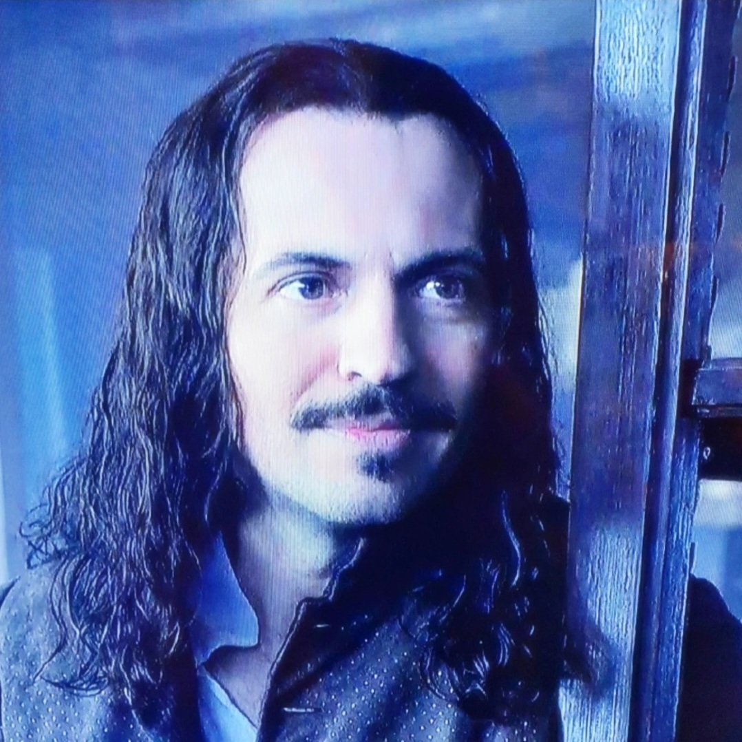 A soft smile speaks a thousand words. <a href="/RunyanTygh/">Tygh Runyan</a> ❤💙🤍
Happy Fabien Friday!

#TyghRunyan #actor #musician #filmmaker #producer #artist  #FabienMarchal #Versailles #tvseries #VersaillesFamily #versaillesseries #fabienfriday