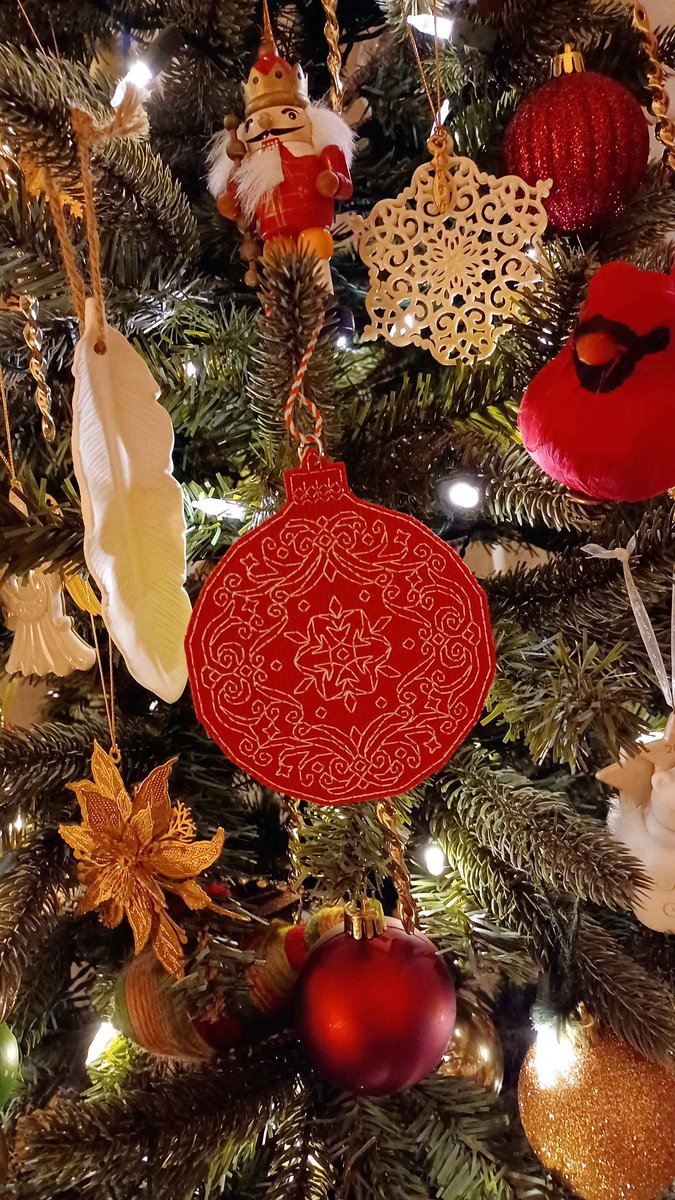 Pie’s Cross Stitch (@piescrossstitch) on Twitter photo It’s giving classic Christmas vibes ✨
Ornament this year for <a href="/gingerhaole/">gingerhaole</a>
Pattern from LDBlackStitch on Etsy
#Blackwork #Ornaments It’s giving classic Christmas vibes ✨
Ornament this year for <a href="/gingerhaole/">gingerhaole</a>
Pattern from LDBlackStitch on Etsy
#Blackwork #Ornaments