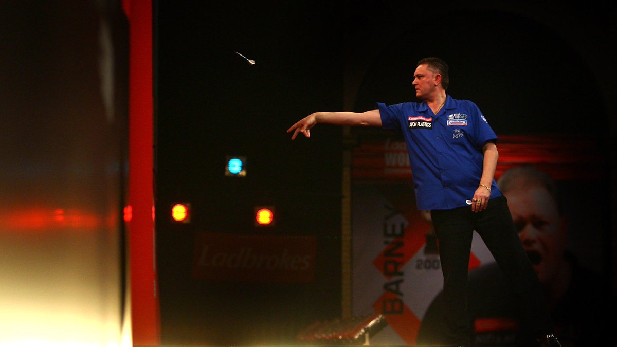 Henry Cowling tweet media