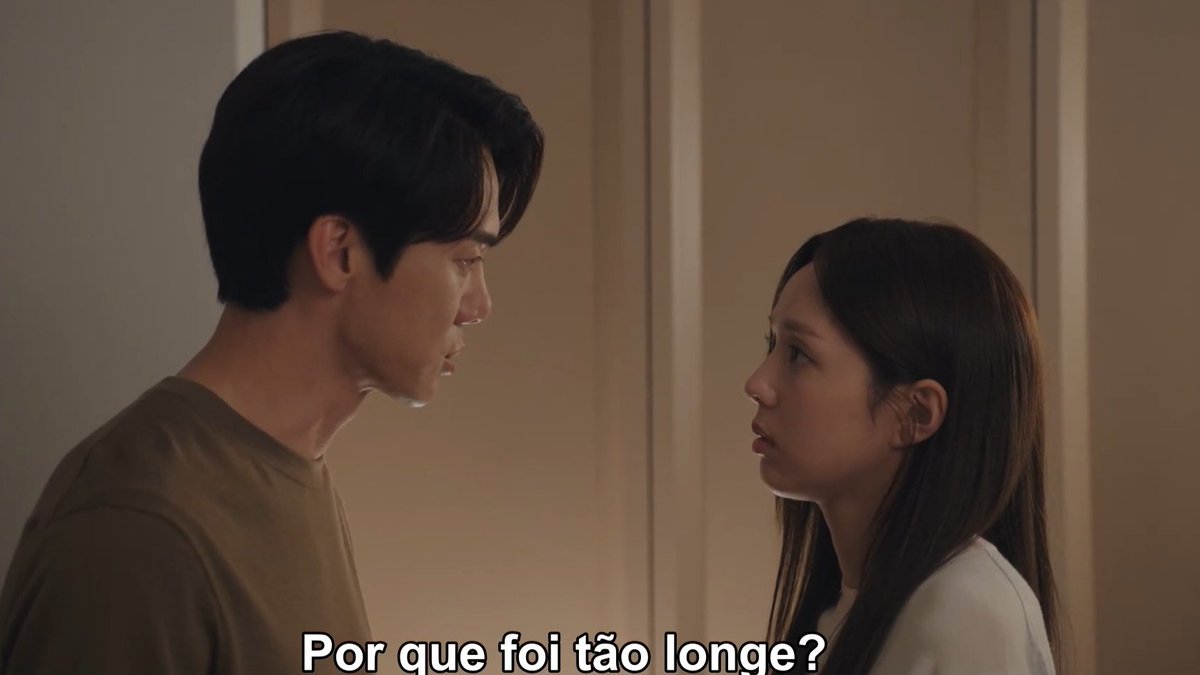 " Tudo bem você era criança na época, Mas você não é mais criança, é adulta. Depois que veio morar comigo não havia motivo para esconder. " 

ele só queria que ela confiasse nele, mas ele não passou confiança a ela, dor. #WhenThePhoneRingsEp5 #WhenThePhoneRings