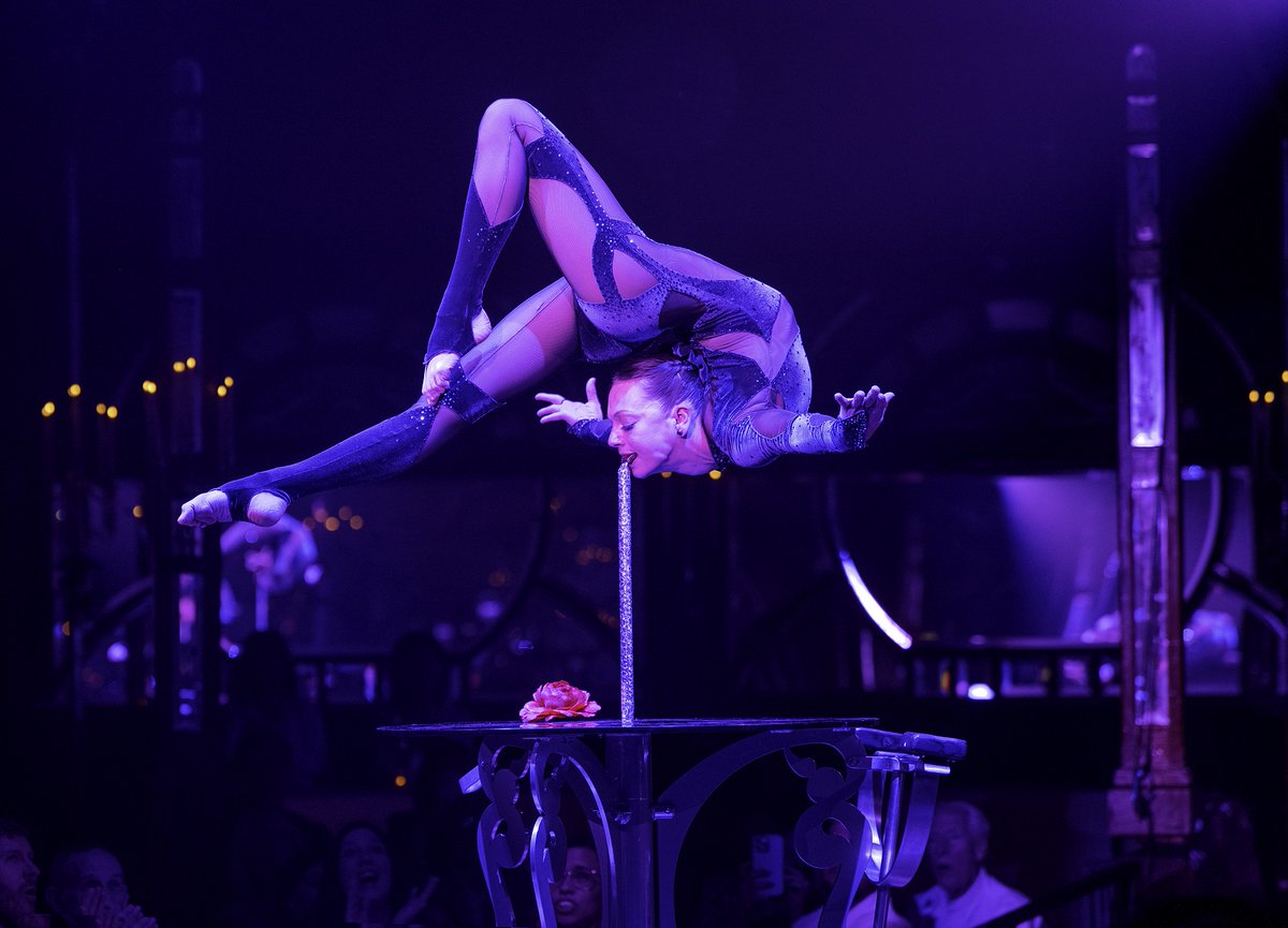 Ent_Chicago's tweet image. Teatro ZinZanni - 'Love Chaos &amp;amp; Dinner' is a fantastical dinner-theater experience with spectacular circus performers and gourmet food. An excellent option for an evening out during the cold winter months! #chicago
entertainingchicago.com/teatro-zinzann…