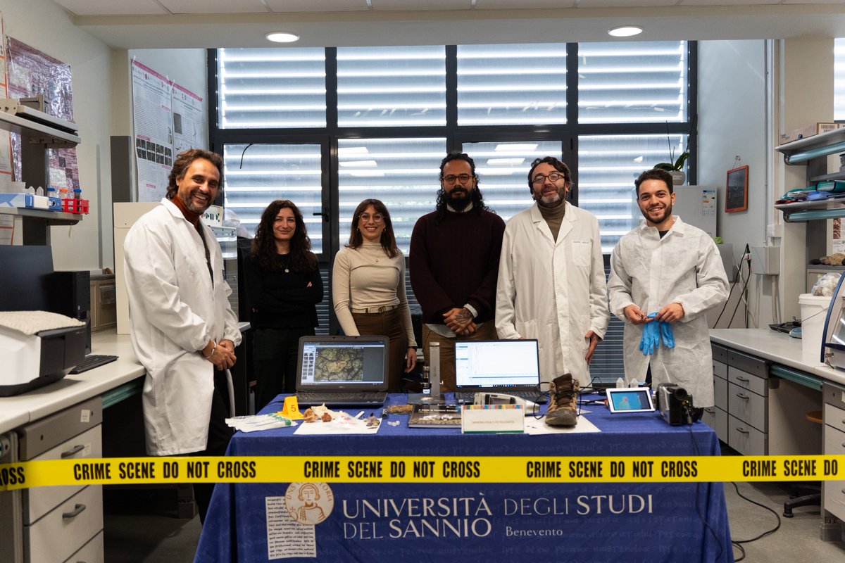UstaUnisannio's tweet photo. L’#UNISANNIO ha accolto l’evento di divulgazione scientifica, promosso da Città della Scienza, che ha visto la partecipazione di circa 1000 studenti delle scuole elementari, medie e superiori del territorio.
💡 Una giornata unica tra esperienze interattive e laboratori innovativi https://t.co/wSjMwKG9YK