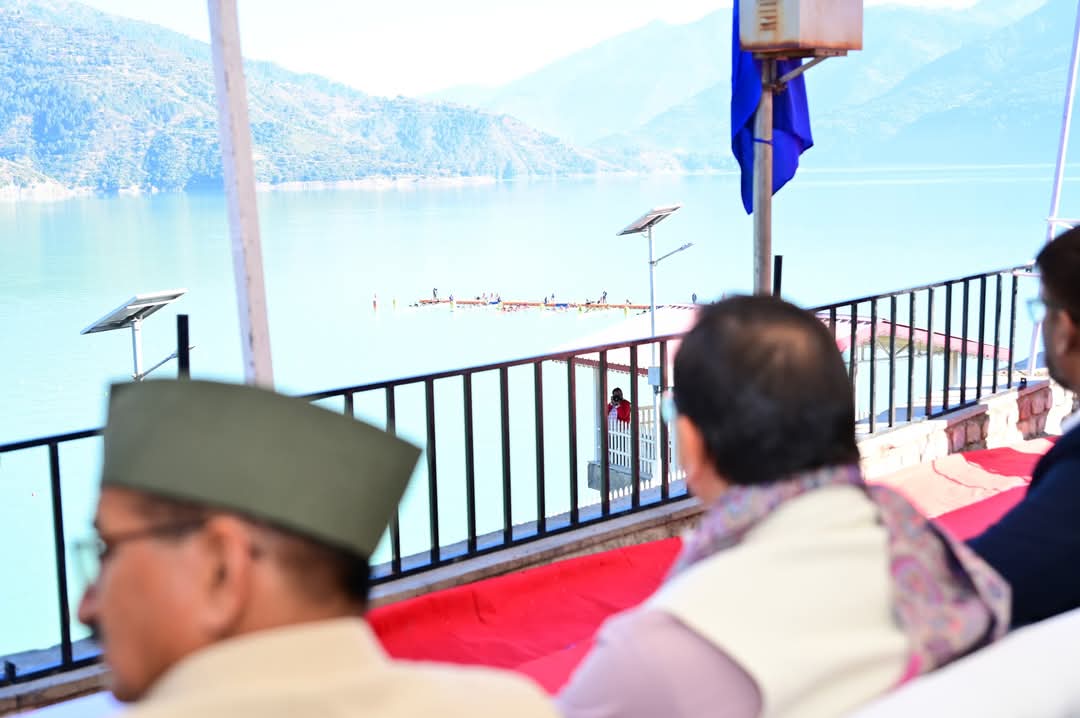 Live_Hindustan's tweet image. उत्तराखंड के मुख्यमंत्री पुष्कर सिंह धामी ने टिहरी वॉटर स्पोर्ट्स कप के समापन समारोह में हिस्सा लिया। देखें तस्वीरें...

#Uttarakahnd #PushkarSinghDhami