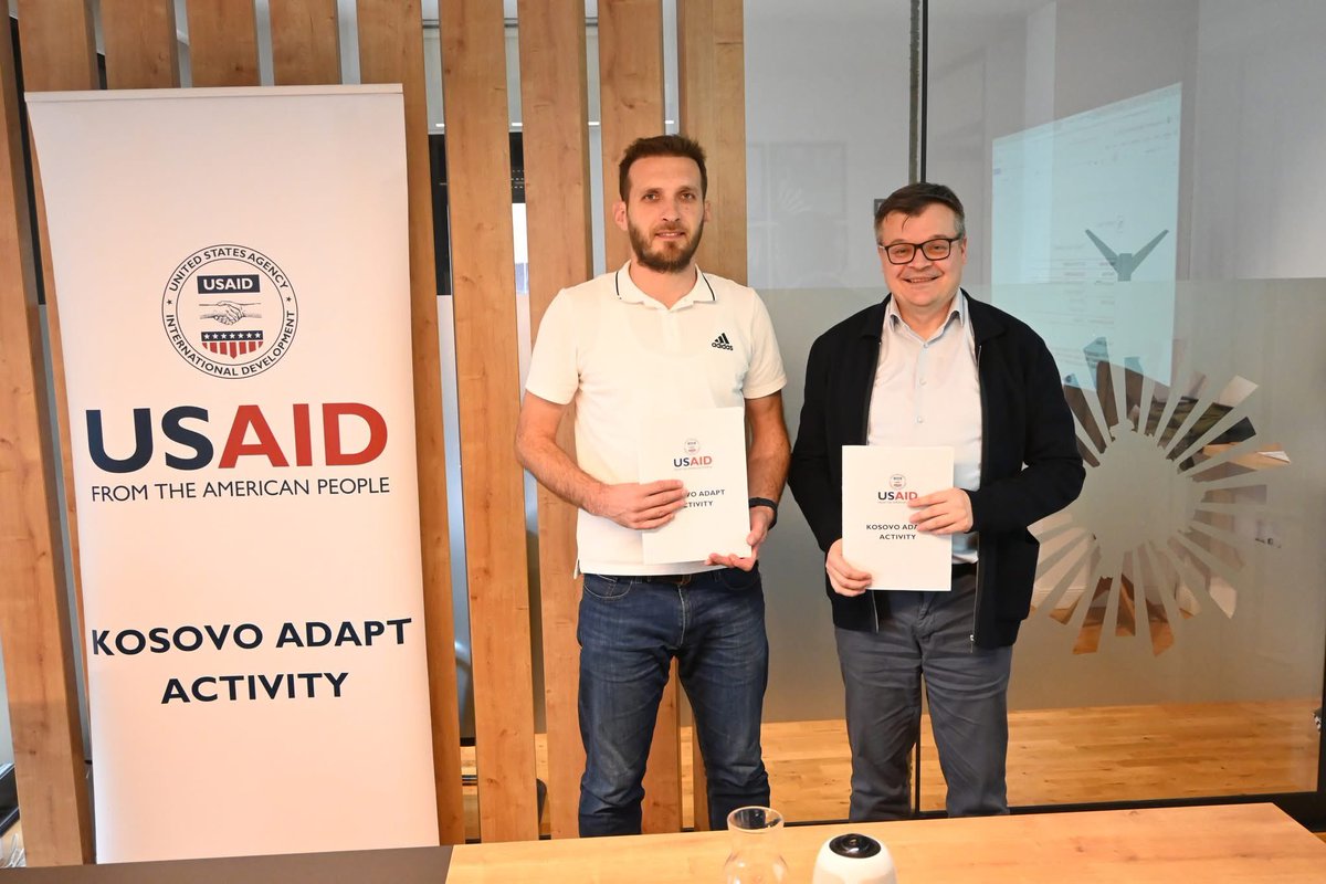 FjolleCaka's tweet photo. USAID Kosovo Adapt & Mjedrat në Kosovë sign a grant agreement to enhance climate resilience and sustainability in Kosovo’s raspberry sector! 🍓#ChangeForClimate #ClimateSmartAgriculture https://t.co/6WmsDbWNgK