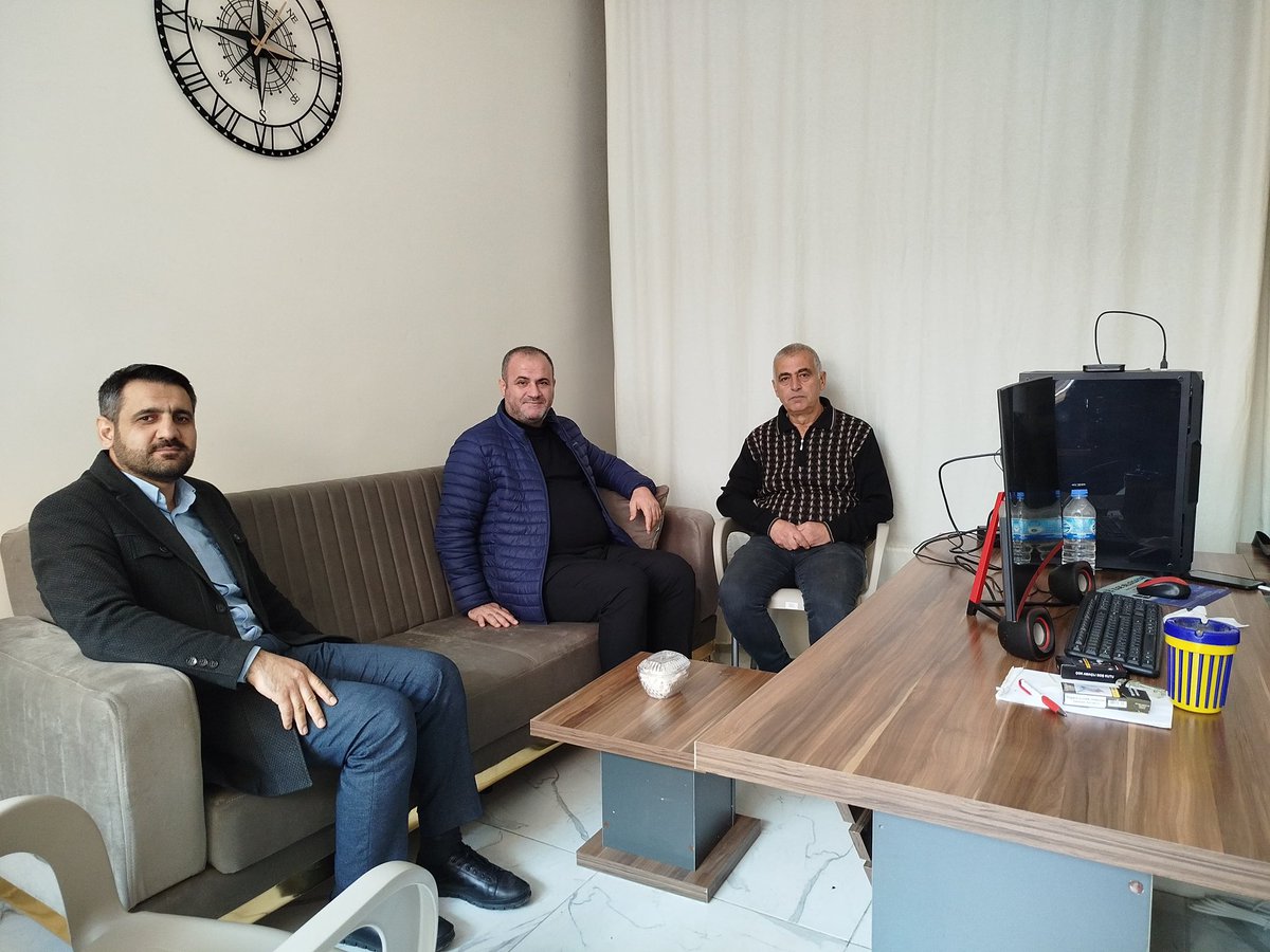 msahgultekin's tweet photo. TRT Haber/TRT Kürdi Siirt Temsilcisi Fahrettin Sevinç ve İLKHA Siirt Temsilcisi Murat Orhan’ı ziyaret ettik. Ziyaretimizde, Siirt’in ve ülke gündeminin önemli meselelerini değerlendirdik. Yapılan görüşmelerde, bölgenin gelişimi, medya sektöründeki yenilikler ve halkın beklentileri üzerine fikir alışverişinde bulunduk.