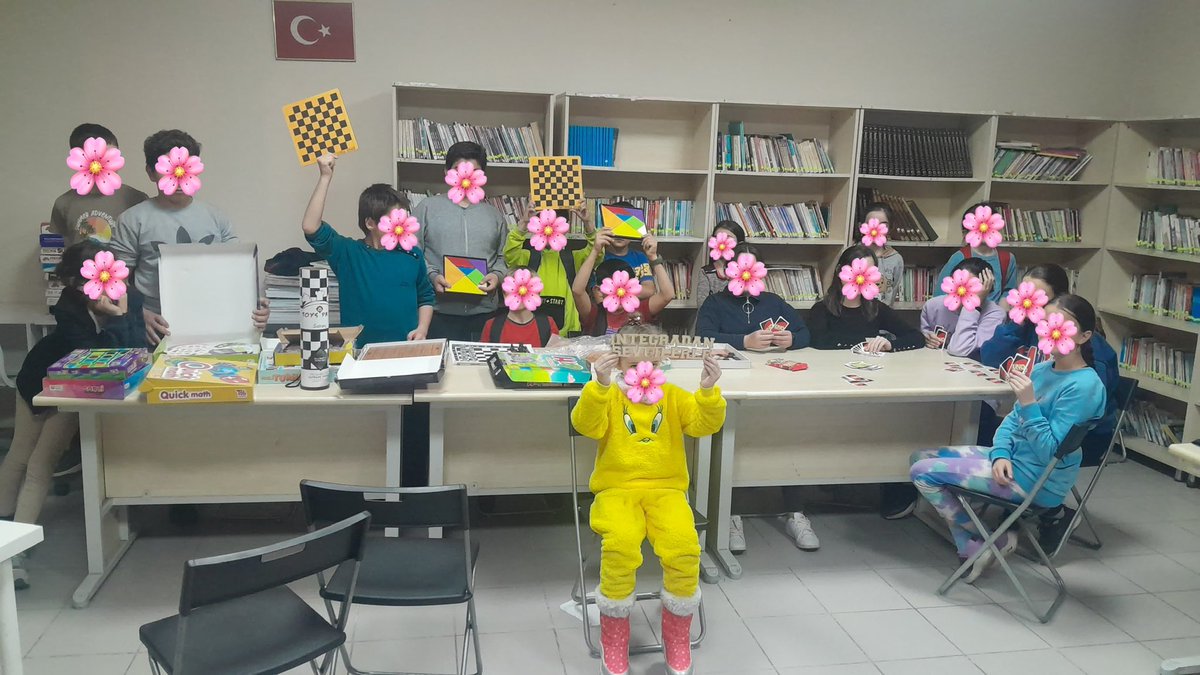 FRC_Integra3646's tweet photo. INTEGRA 3646 olarak başlattığımız #dreamsfirst kampanyasıyla kendi tasarladığımız zeka oyunlarını Artvin'e ulaştırdık.Akıl oyunlarına erişimde zorluk yaşayan çocukların hayallerini gerçekleştirmiş olmak bizi mutlu etti.Siz de katkıda bulunarak kampanyamıza destek olabilirsiniz. https://t.co/mC9agt7Vfk