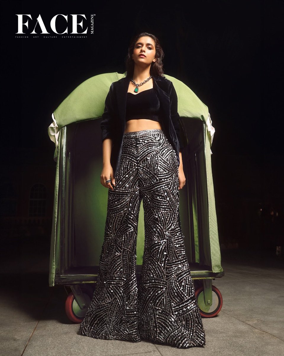 Sandy_kitty_'s tweet photo. GOTH look!!!!! ❤️‍🔥

@KeerthyOfficial #KeerthySuresh https://t.co/Vb2fKY3oZf