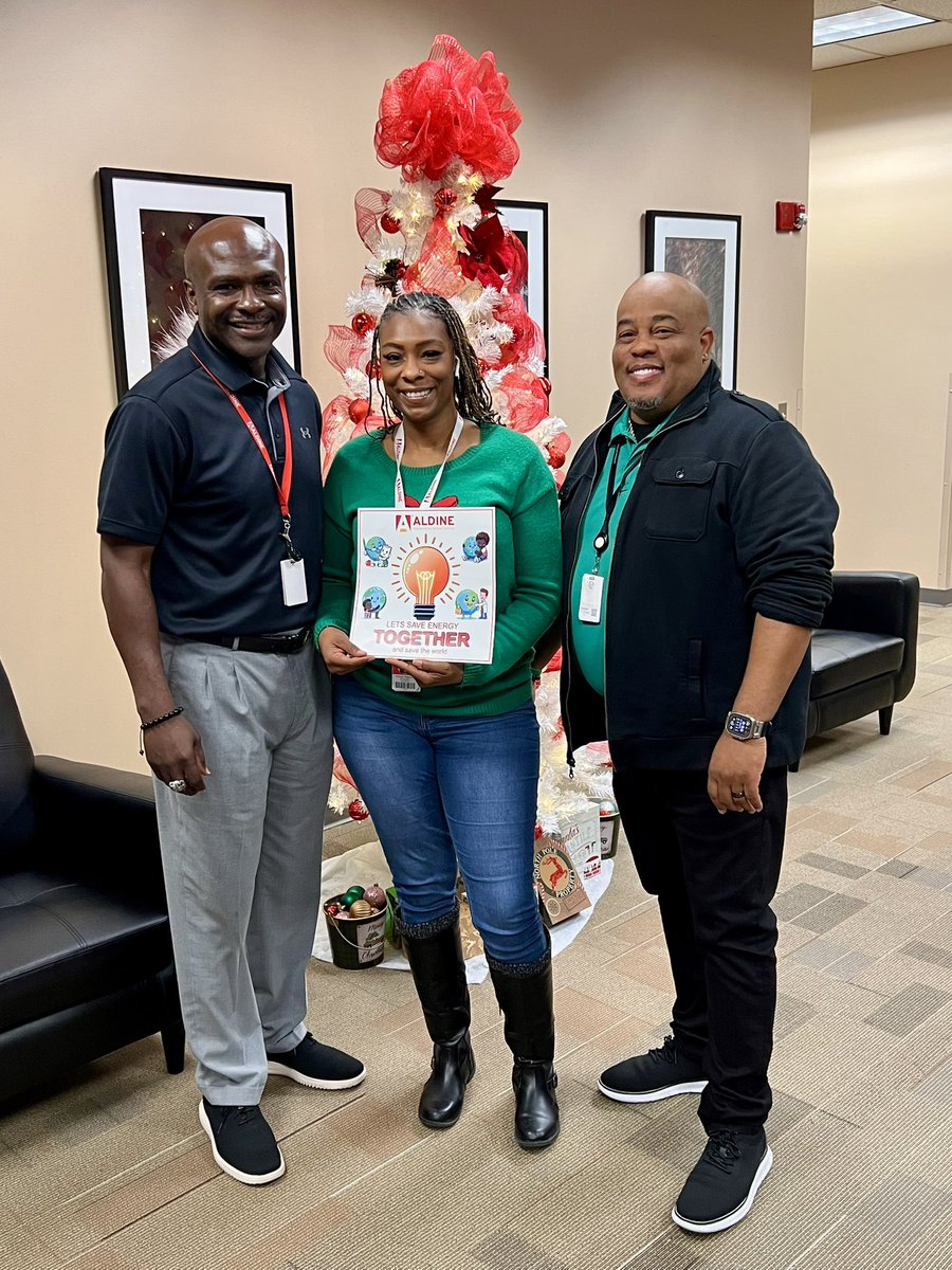 mark_energyguy's tweet photo. Say Hello to Aldine ISD energy team!!! Deon, Ebony and myself, and “YES” we are committed to saving energy!! #AldineEnergySavers #AldineImpact https://t.co/CwfKiHzi6x